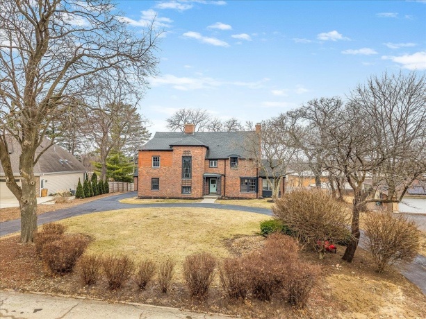 2014 Glenview, ROCKFORD, Illinois 61107, 5 Bedrooms Bedrooms, ,4 BathroomsBathrooms,House,For Sale,Glenview,202601179