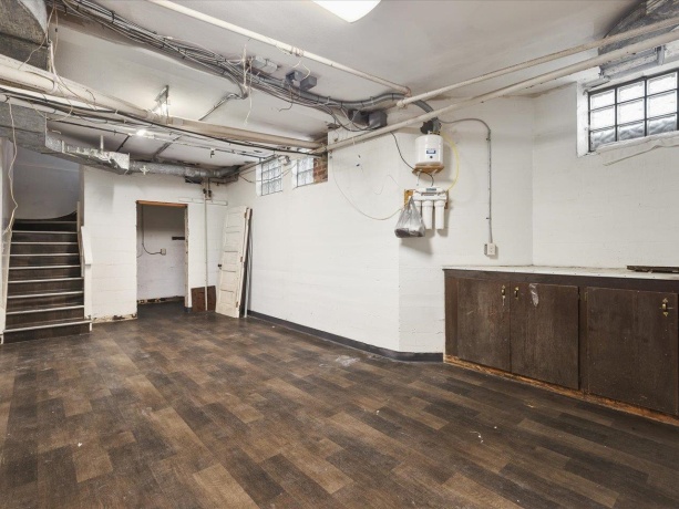 2014 Glenview, ROCKFORD, Illinois 61107, 5 Bedrooms Bedrooms, ,4 BathroomsBathrooms,House,For Sale,Glenview,202601179