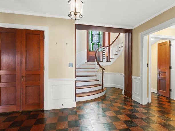 2014 Glenview, ROCKFORD, Illinois 61107, 5 Bedrooms Bedrooms, ,4 BathroomsBathrooms,House,For Sale,Glenview,202601179