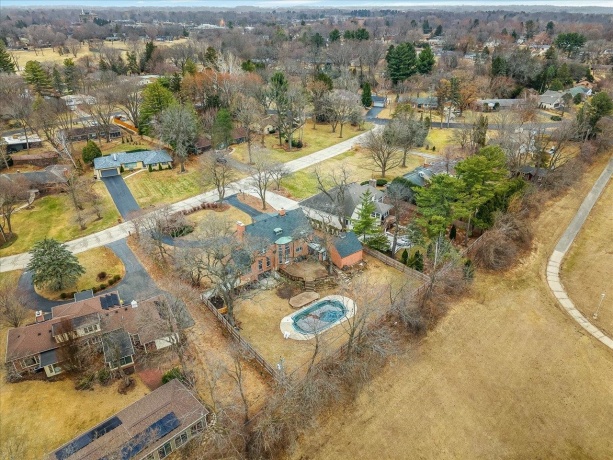 2014 Glenview, ROCKFORD, Illinois 61107, 5 Bedrooms Bedrooms, ,4 BathroomsBathrooms,House,For Sale,Glenview,202601179