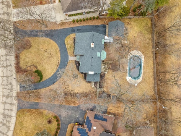 2014 Glenview, ROCKFORD, Illinois 61107, 5 Bedrooms Bedrooms, ,4 BathroomsBathrooms,House,For Sale,Glenview,202601179