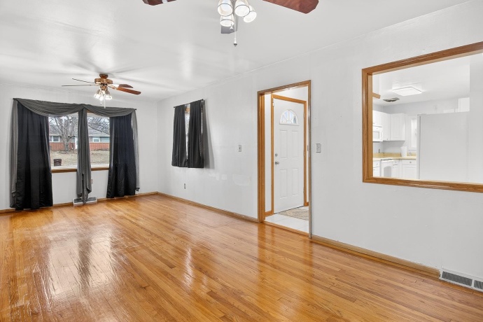 719 Parkside, ROCKFORD, Illinois 61108, 3 Bedrooms Bedrooms, ,2 BathroomsBathrooms,House,For Sale,Parkside,202601182