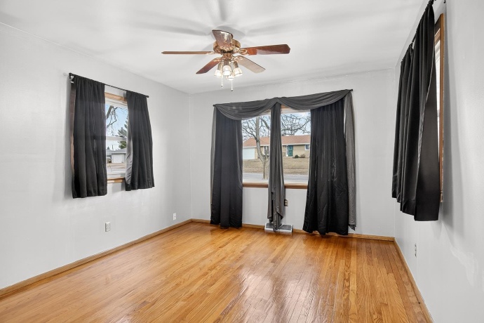 719 Parkside, ROCKFORD, Illinois 61108, 3 Bedrooms Bedrooms, ,2 BathroomsBathrooms,House,For Sale,Parkside,202601182