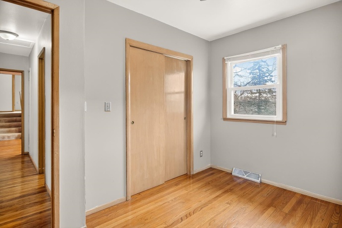 719 Parkside, ROCKFORD, Illinois 61108, 3 Bedrooms Bedrooms, ,2 BathroomsBathrooms,House,For Sale,Parkside,202601182