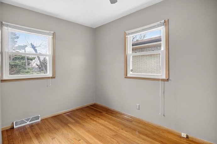 719 Parkside, ROCKFORD, Illinois 61108, 3 Bedrooms Bedrooms, ,2 BathroomsBathrooms,House,For Sale,Parkside,202601182