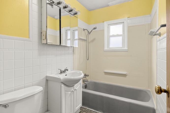 719 Parkside, ROCKFORD, Illinois 61108, 3 Bedrooms Bedrooms, ,2 BathroomsBathrooms,House,For Sale,Parkside,202601182