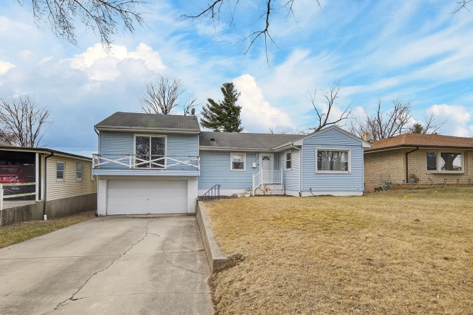 719 Parkside, ROCKFORD, Illinois 61108, 3 Bedrooms Bedrooms, ,2 BathroomsBathrooms,House,For Sale,Parkside,202601182