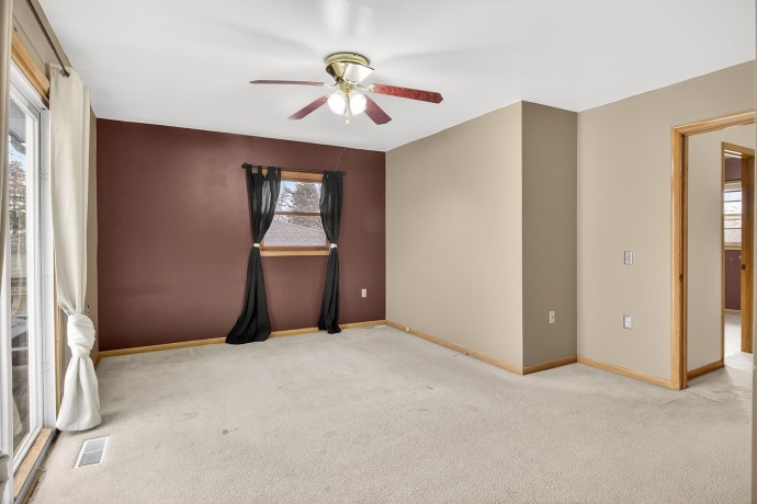 719 Parkside, ROCKFORD, Illinois 61108, 3 Bedrooms Bedrooms, ,2 BathroomsBathrooms,House,For Sale,Parkside,202601182