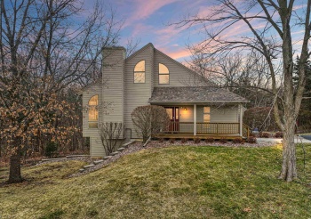 1 High Ridge, GALENA, Illinois 61036, 3 Bedrooms Bedrooms, ,3 BathroomsBathrooms,House,For Sale,High Ridge,202601188