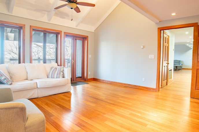 18 Lookout, GALENA, Illinois 61036, 7 Bedrooms Bedrooms, ,7 BathroomsBathrooms,House,For Sale,Lookout,202601192