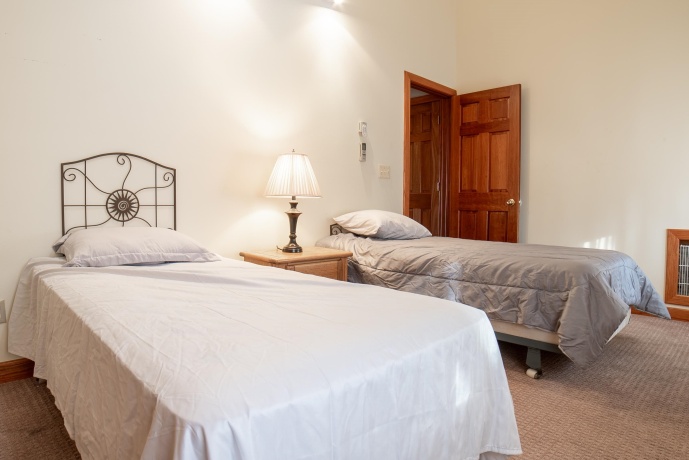 18 Lookout, GALENA, Illinois 61036, 7 Bedrooms Bedrooms, ,7 BathroomsBathrooms,House,For Sale,Lookout,202601192