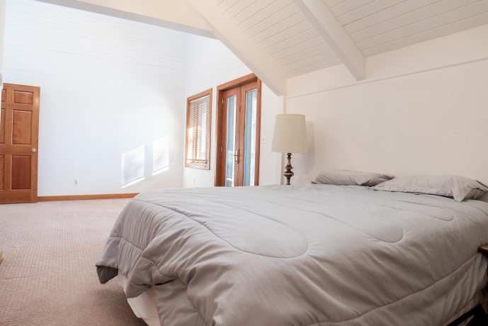 18 Lookout, GALENA, Illinois 61036, 7 Bedrooms Bedrooms, ,7 BathroomsBathrooms,House,For Sale,Lookout,202601192