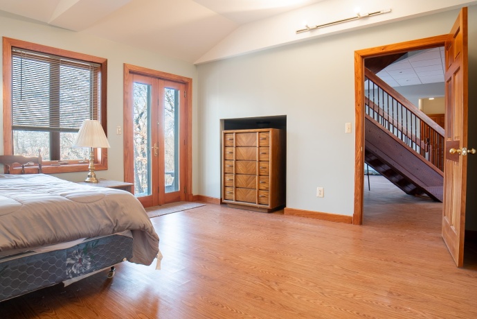 18 Lookout, GALENA, Illinois 61036, 7 Bedrooms Bedrooms, ,7 BathroomsBathrooms,House,For Sale,Lookout,202601192