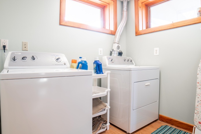 18 Lookout, GALENA, Illinois 61036, 7 Bedrooms Bedrooms, ,7 BathroomsBathrooms,House,For Sale,Lookout,202601192