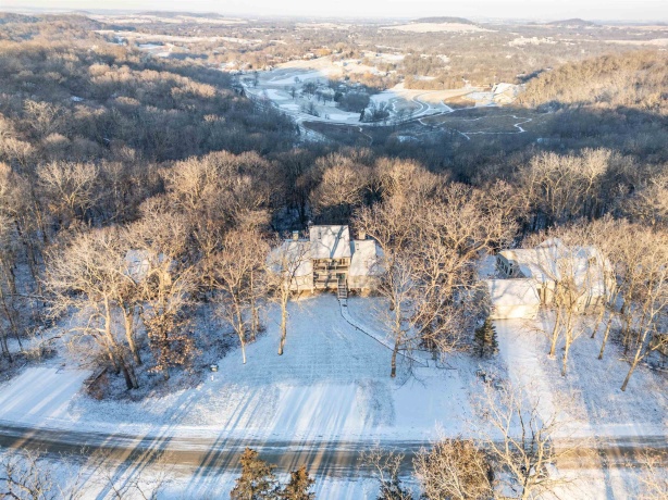 18 Lookout, GALENA, Illinois 61036, 7 Bedrooms Bedrooms, ,7 BathroomsBathrooms,House,For Sale,Lookout,202601192