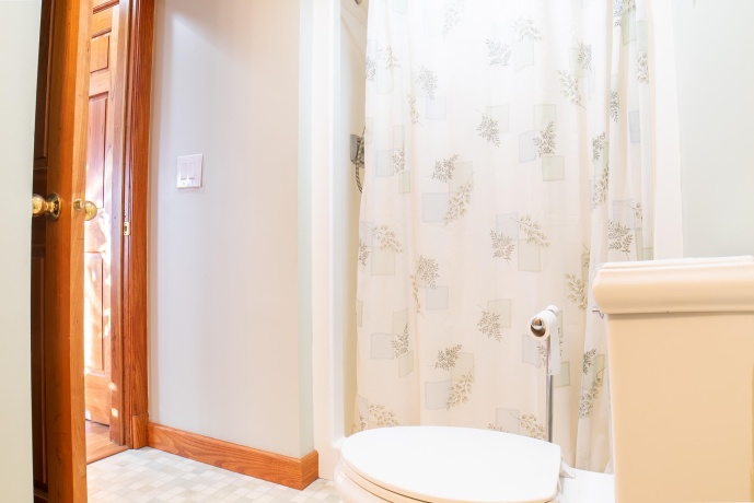 18 Lookout, GALENA, Illinois 61036, 7 Bedrooms Bedrooms, ,7 BathroomsBathrooms,House,For Sale,Lookout,202601192