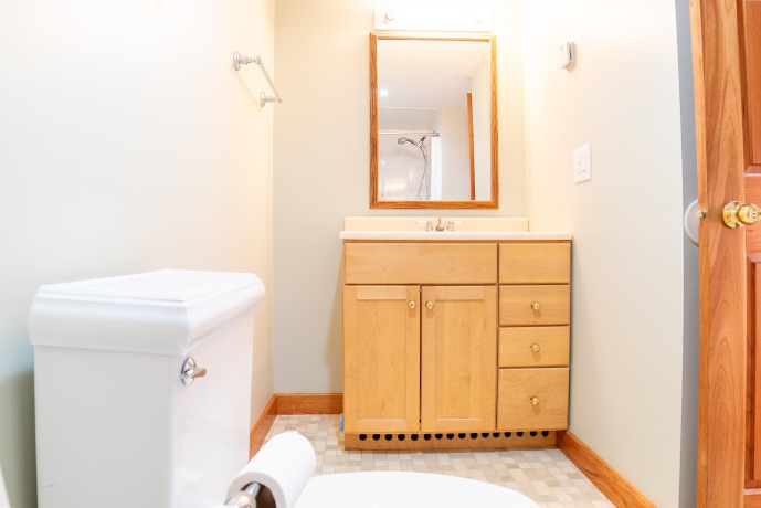 18 Lookout, GALENA, Illinois 61036, 7 Bedrooms Bedrooms, ,7 BathroomsBathrooms,House,For Sale,Lookout,202601192