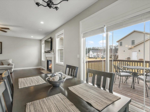 11740 River Hills, ROCKTON, Illinois 61072, 3 Bedrooms Bedrooms, ,2 BathroomsBathrooms,House,For Sale,River Hills,202601194