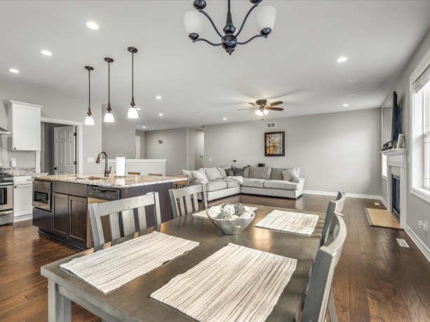 11740 River Hills, ROCKTON, Illinois 61072, 3 Bedrooms Bedrooms, ,2 BathroomsBathrooms,House,For Sale,River Hills,202601194