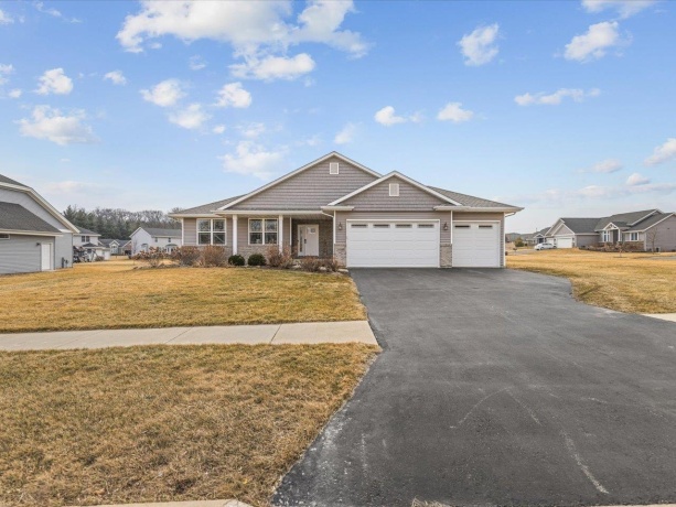 11740 River Hills, ROCKTON, Illinois 61072, 3 Bedrooms Bedrooms, ,2 BathroomsBathrooms,House,For Sale,River Hills,202601194