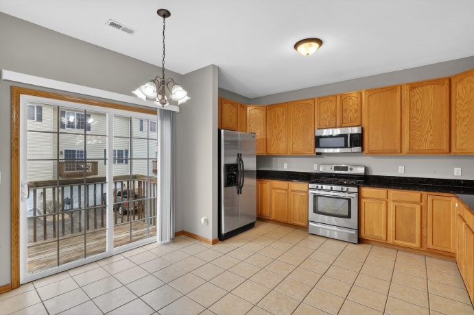 2043 Derby, BELVIDERE, Illinois 61008, 3 Bedrooms Bedrooms, ,1 BathroomBathrooms,Condominium,For Sale,Derby,202601199