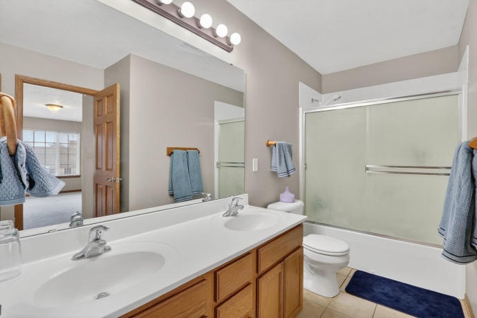 2043 Derby, BELVIDERE, Illinois 61008, 3 Bedrooms Bedrooms, ,1 BathroomBathrooms,Condominium,For Sale,Derby,202601199