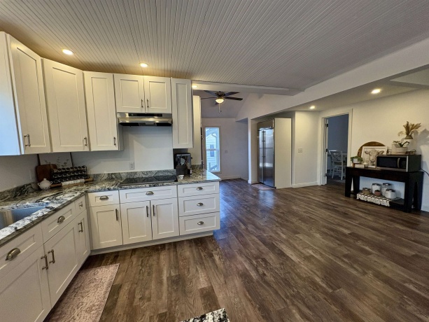 436 Hubbard, WINSLOW, Illinois 61089, 3 Bedrooms Bedrooms, ,1 BathroomBathrooms,House,For Sale,Hubbard,202601052