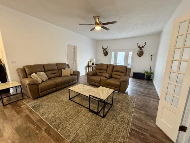 436 Hubbard, WINSLOW, Illinois 61089, 3 Bedrooms Bedrooms, ,1 BathroomBathrooms,House,For Sale,Hubbard,202601052