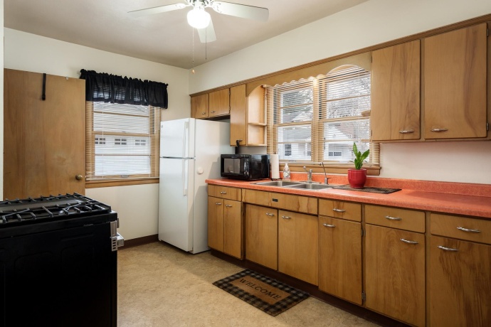 1316 25th, ROCKFORD, Illinois 61108, 2 Bedrooms Bedrooms, ,2 BathroomsBathrooms,House,For Sale,25th,202601203