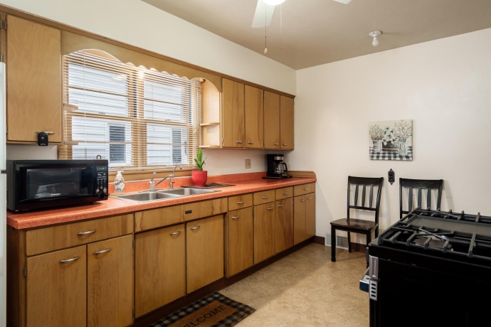 1316 25th, ROCKFORD, Illinois 61108, 2 Bedrooms Bedrooms, ,2 BathroomsBathrooms,House,For Sale,25th,202601203