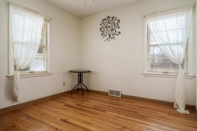 1316 25th, ROCKFORD, Illinois 61108, 2 Bedrooms Bedrooms, ,2 BathroomsBathrooms,House,For Sale,25th,202601203