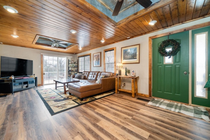 8701 Main, LEAF RIVER, Illinois 61047, 2 Bedrooms Bedrooms, ,1 BathroomBathrooms,House,For Sale,Main,202601206