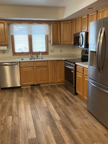 1911 Mustang, FREEPORT, Illinois 61032, 3 Bedrooms Bedrooms, ,3 BathroomsBathrooms,Condominium,For Sale,Mustang,202601208