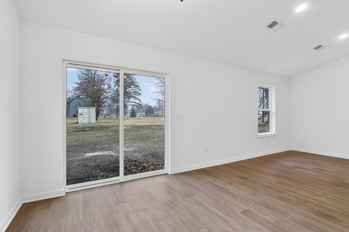 301 South, DURAND, Illinois 61024, 2 Bedrooms Bedrooms, ,2 BathroomsBathrooms,Condominium,For Sale,South,202601210