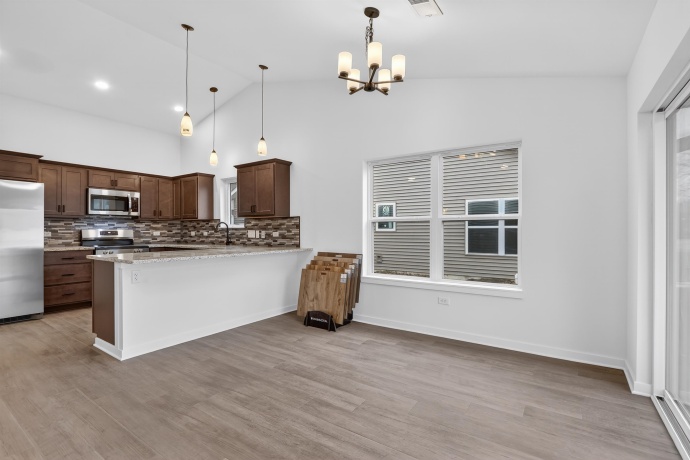 305 South, DURAND, Illinois 61024, 2 Bedrooms Bedrooms, ,2 BathroomsBathrooms,Condominium,For Sale,South,202601211