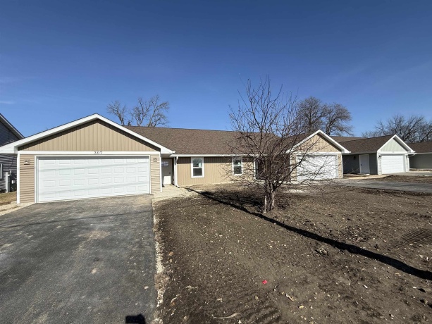 307 South, DURAND, Illinois 61024, 2 Bedrooms Bedrooms, ,2 BathroomsBathrooms,Condominium,For Sale,South,202601212