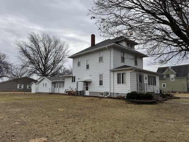 503 Main, Chadwick, Illinois 61014, 3 Bedrooms Bedrooms, ,2 BathroomsBathrooms,House,For Sale,Main,202601216