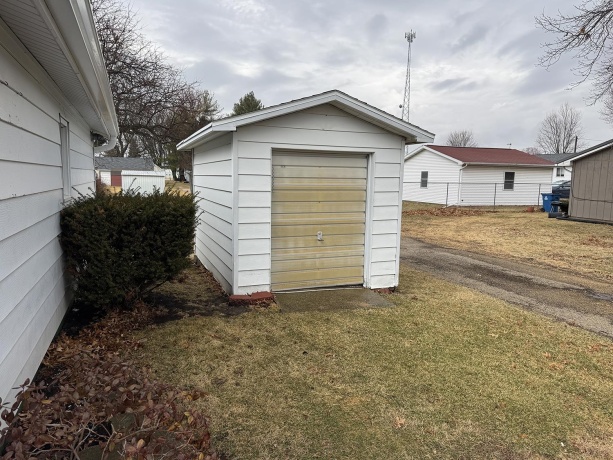 503 Main, Chadwick, Illinois 61014, 3 Bedrooms Bedrooms, ,2 BathroomsBathrooms,House,For Sale,Main,202601216