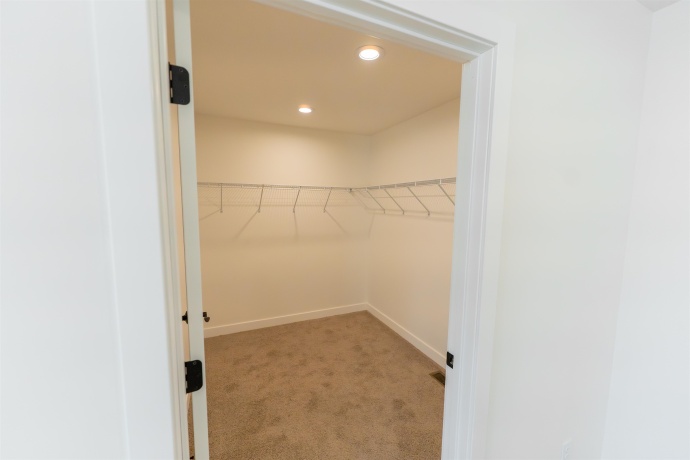 542 Heritage, STILLMAN VALLEY, Illinois 61084, 4 Bedrooms Bedrooms, ,3 BathroomsBathrooms,House,For Sale,Heritage,202601218