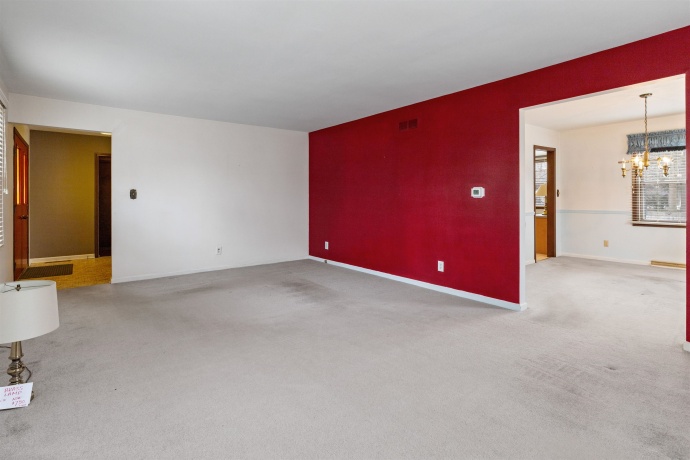 1726 Williamsbug, ROCKFORD, Illinois 61107, 4 Bedrooms Bedrooms, ,2 BathroomsBathrooms,House,For Sale,Williamsbug,202601219