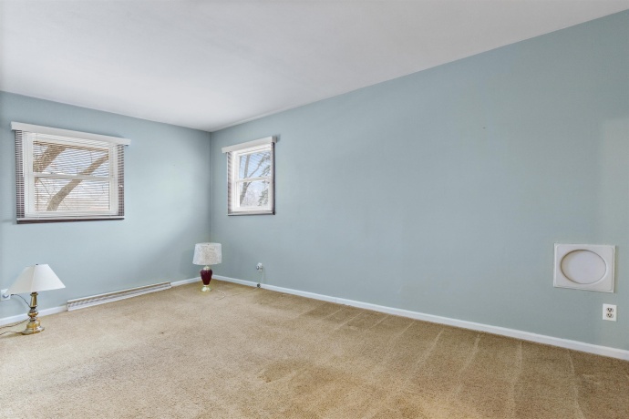 1726 Williamsbug, ROCKFORD, Illinois 61107, 4 Bedrooms Bedrooms, ,2 BathroomsBathrooms,House,For Sale,Williamsbug,202601219