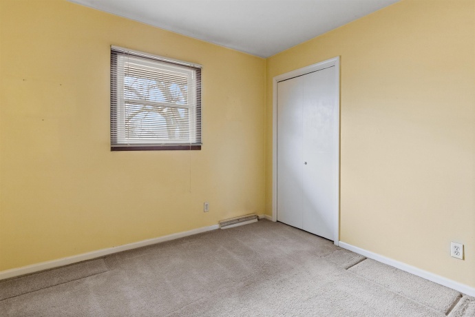 1726 Williamsbug, ROCKFORD, Illinois 61107, 4 Bedrooms Bedrooms, ,2 BathroomsBathrooms,House,For Sale,Williamsbug,202601219