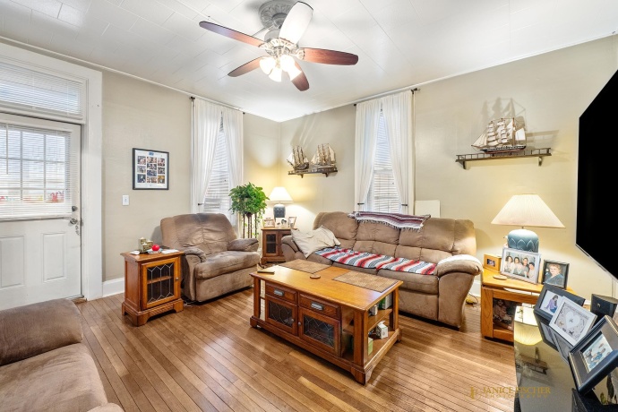 314 Olive, ROCKFORD, Illinois 61107, 2 Bedrooms Bedrooms, ,1 BathroomBathrooms,House,For Sale,Olive,202601222