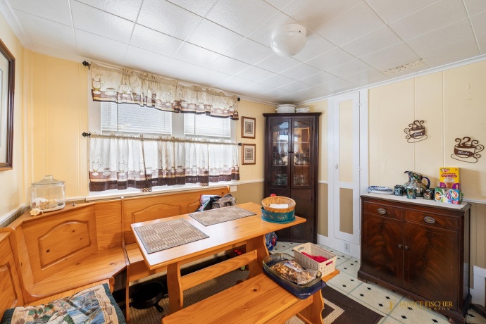 314 Olive, ROCKFORD, Illinois 61107, 2 Bedrooms Bedrooms, ,1 BathroomBathrooms,House,For Sale,Olive,202601222