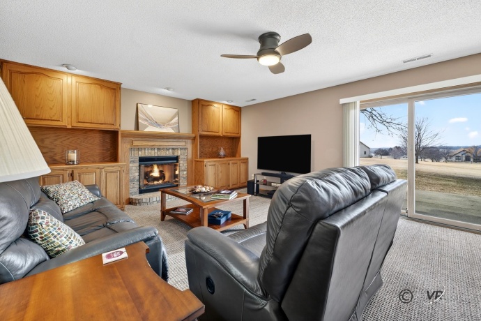 1898 Delmar, FREEPORT, Illinois 61032, 4 Bedrooms Bedrooms, ,3 BathroomsBathrooms,House,For Sale,Delmar,202601223