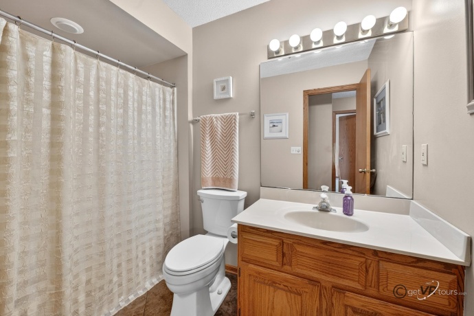 1898 Delmar, FREEPORT, Illinois 61032, 4 Bedrooms Bedrooms, ,3 BathroomsBathrooms,House,For Sale,Delmar,202601223