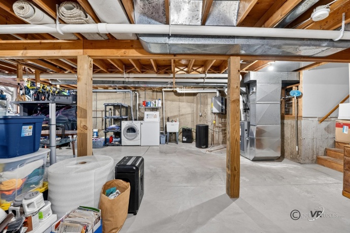 1898 Delmar, FREEPORT, Illinois 61032, 4 Bedrooms Bedrooms, ,3 BathroomsBathrooms,House,For Sale,Delmar,202601223