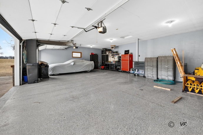 1898 Delmar, FREEPORT, Illinois 61032, 4 Bedrooms Bedrooms, ,3 BathroomsBathrooms,House,For Sale,Delmar,202601223