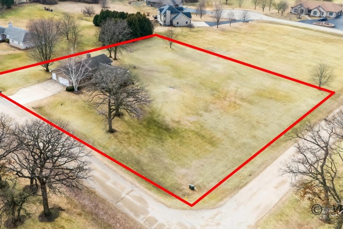 1898 Delmar, FREEPORT, Illinois 61032, 4 Bedrooms Bedrooms, ,3 BathroomsBathrooms,House,For Sale,Delmar,202601223