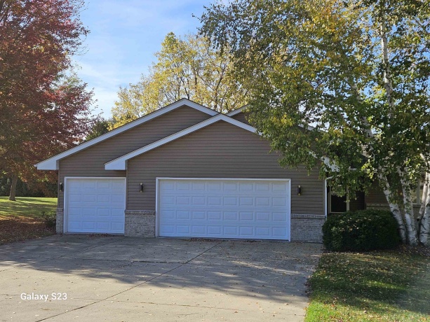 1898 Delmar, FREEPORT, Illinois 61032, 4 Bedrooms Bedrooms, ,3 BathroomsBathrooms,House,For Sale,Delmar,202601223